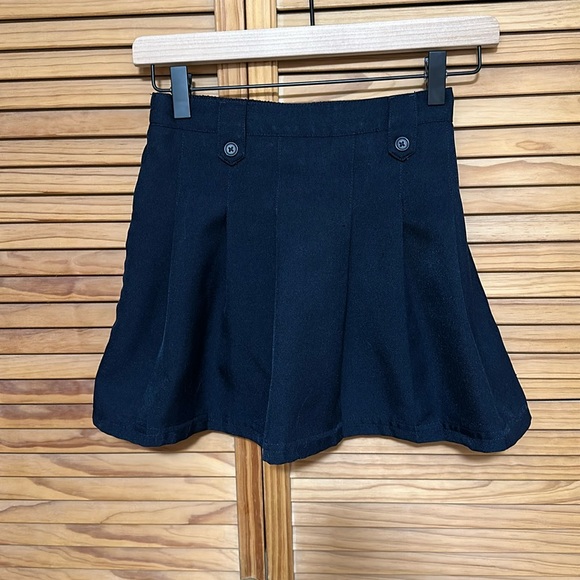 Girls Uniform Skirt - Picture 1 of 3